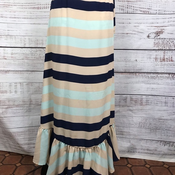 Victoria’s Secret Striped Halter back size small ruffle hem casual maxi Dress - Picture 4 of 10